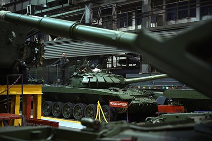 Основной поставщик танков в России опроверг слухи о сокращениях