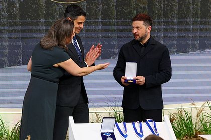 В России высказались о награждении Зеленского за борьбу