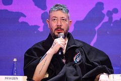 Артемий Лебедев