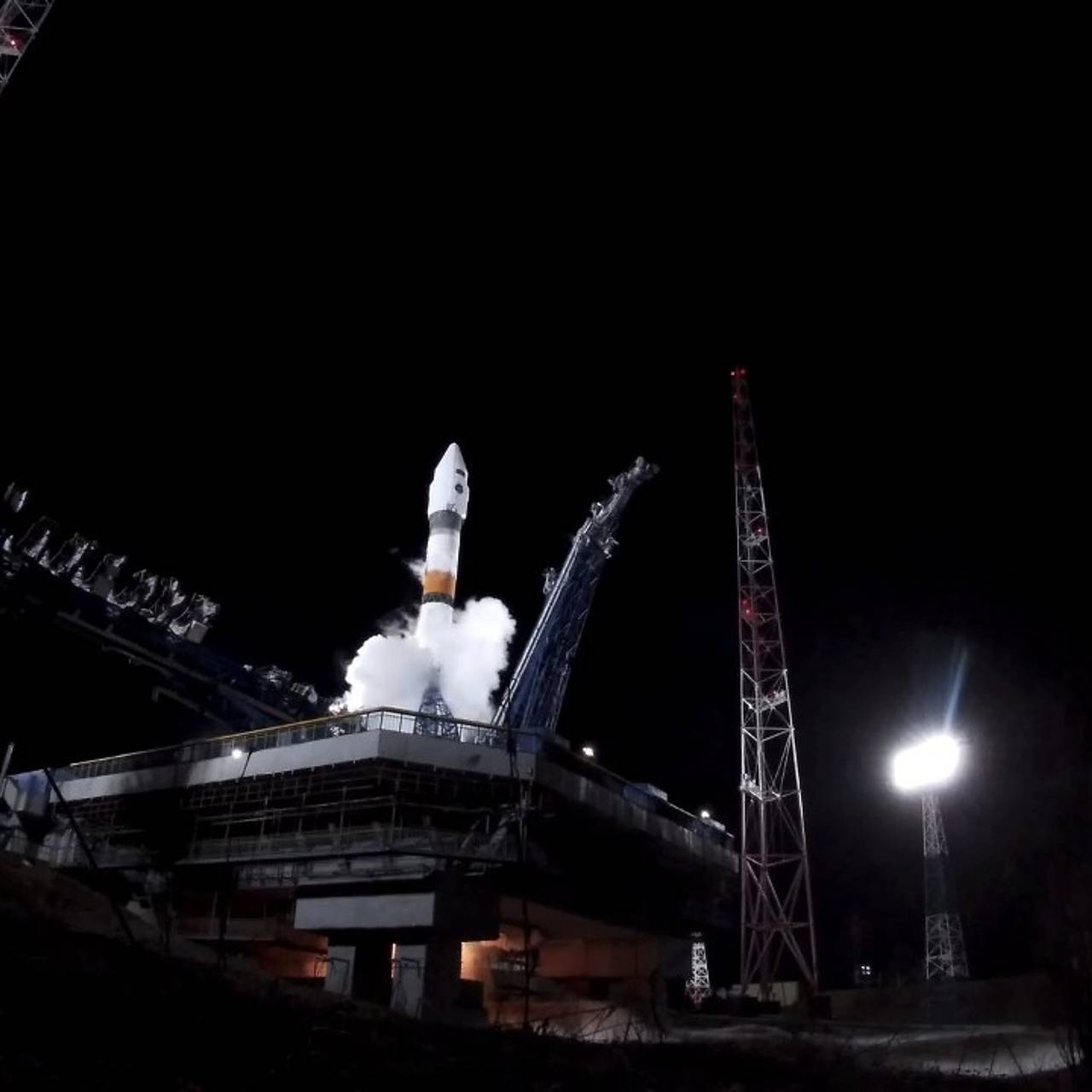 Новые спутники для Минобороны вывели на орбиту