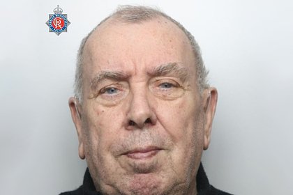 81-летний мужчина с неизлечимой болезнью напал на женщину ради оплаты похорон