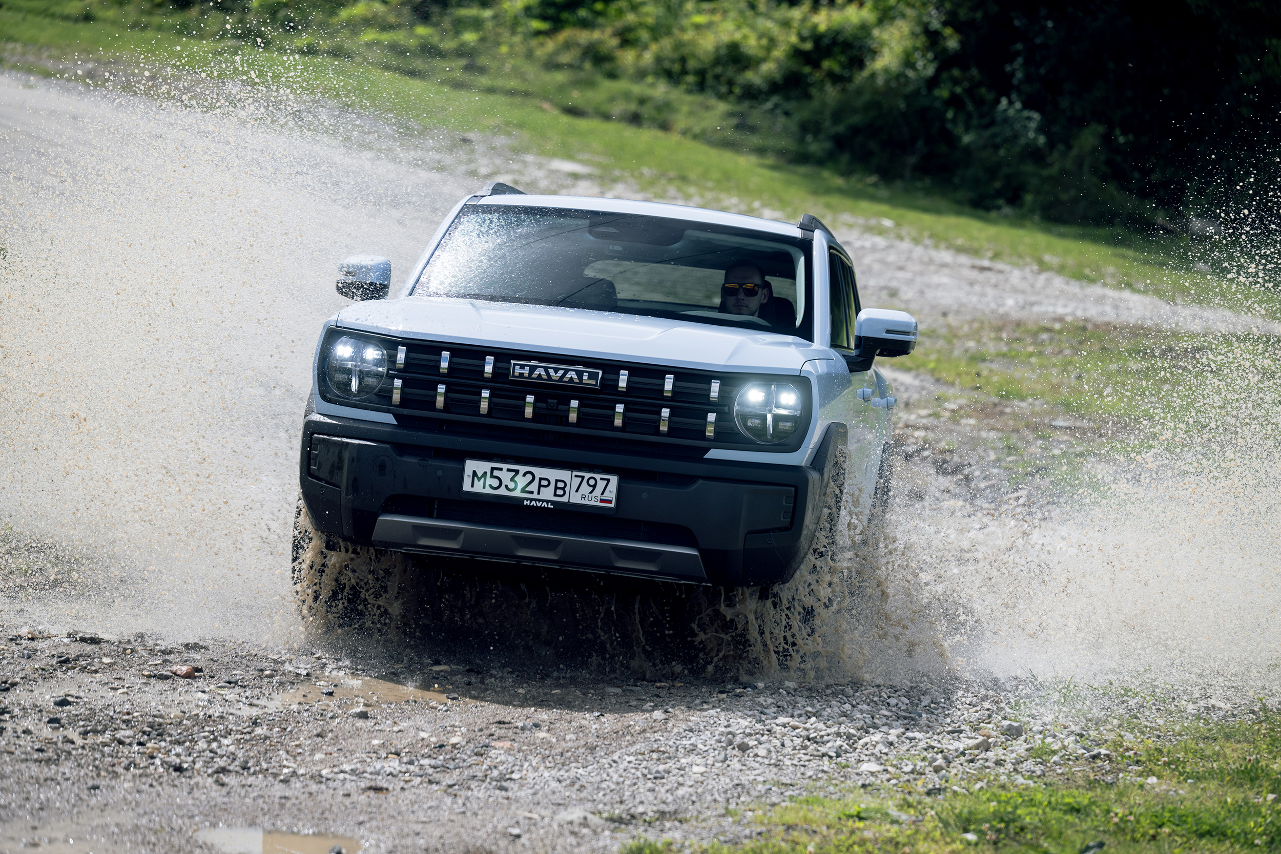 Без&nbsp; чемодана. В России начались продажи обновленного Haval H3. Все его плюсы и минусы: тест-драйв «Ленты.ру»