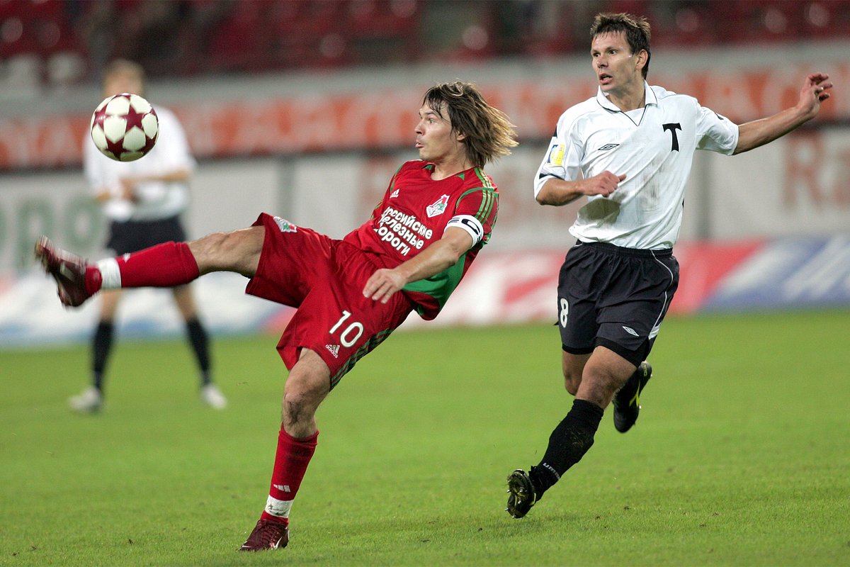 Дмитрий Лоськов (слева)