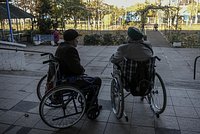 «Скажите спасибо, что это была не хлорка» Жидкость для мытья пола сожгла пенсионера изнутри. Как в домах престарелых губят россиян