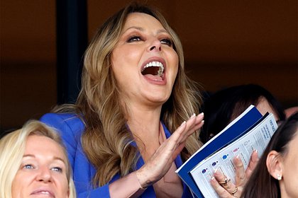 Члены съемочной группы посплетничали о ягодицах ведущей и случайно попали в прямой эфир