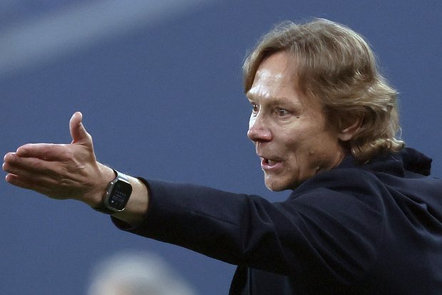 Агент&nbsp; призвал посадить главного тренера сборной России по футболу на детектор лжи