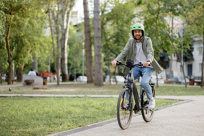 Новые ПДД установят приоритет электровелосипеда и введут запрет