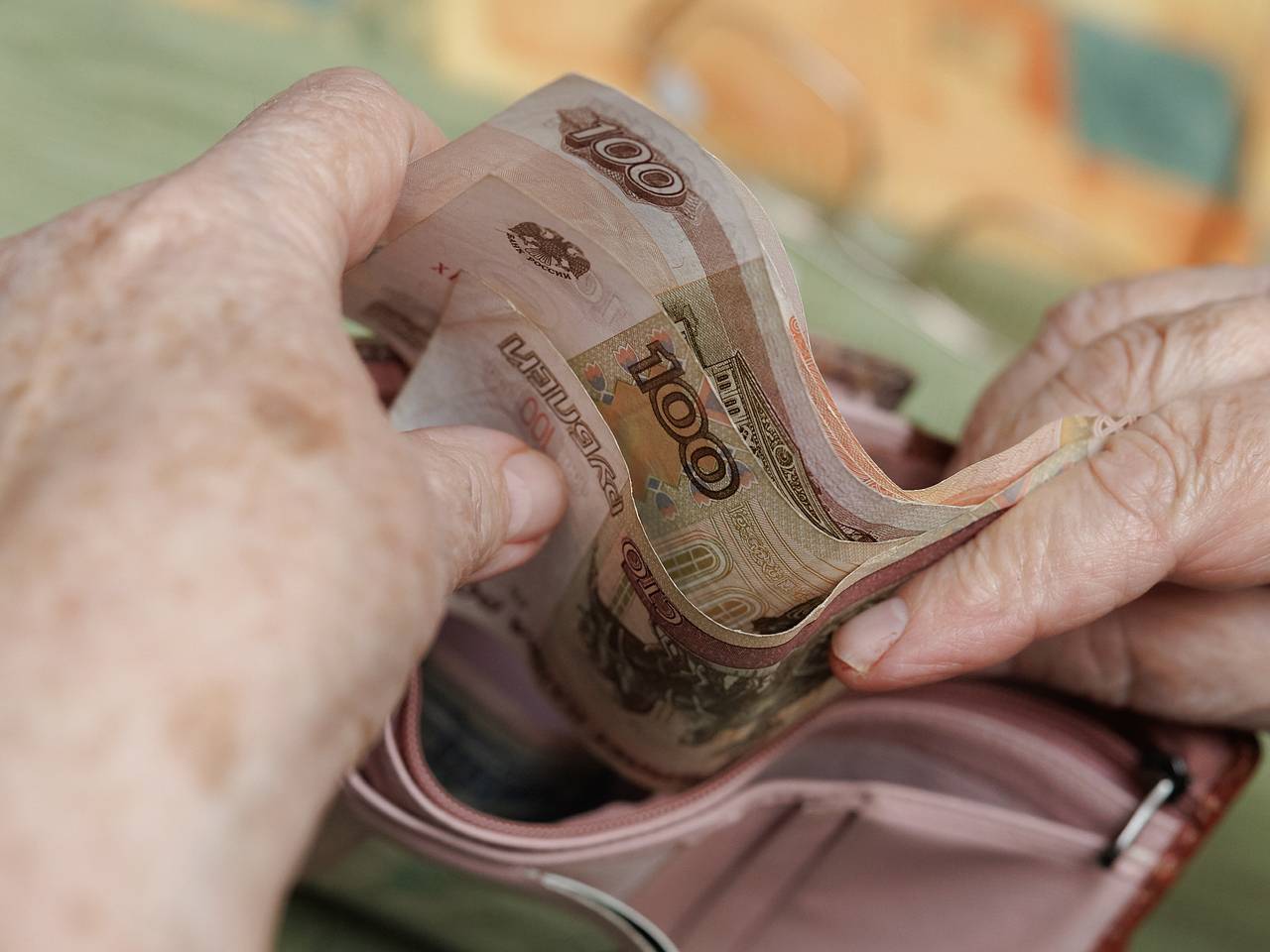 https://icdn.lenta.ru/images/2026/04/19/05/20260419054355182/wide_4_3_9be29e8bf34452a4f218f1076f16aadc.jpg