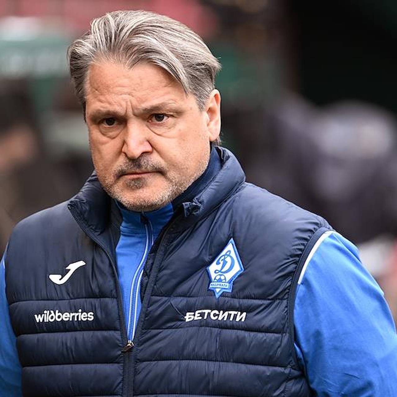 Дважды оштрафованный за мат тренер Евсеев дал интервью из 19 слов