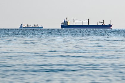 Нефтепродукты попали в море после атаки ВСУ на российский портовый город