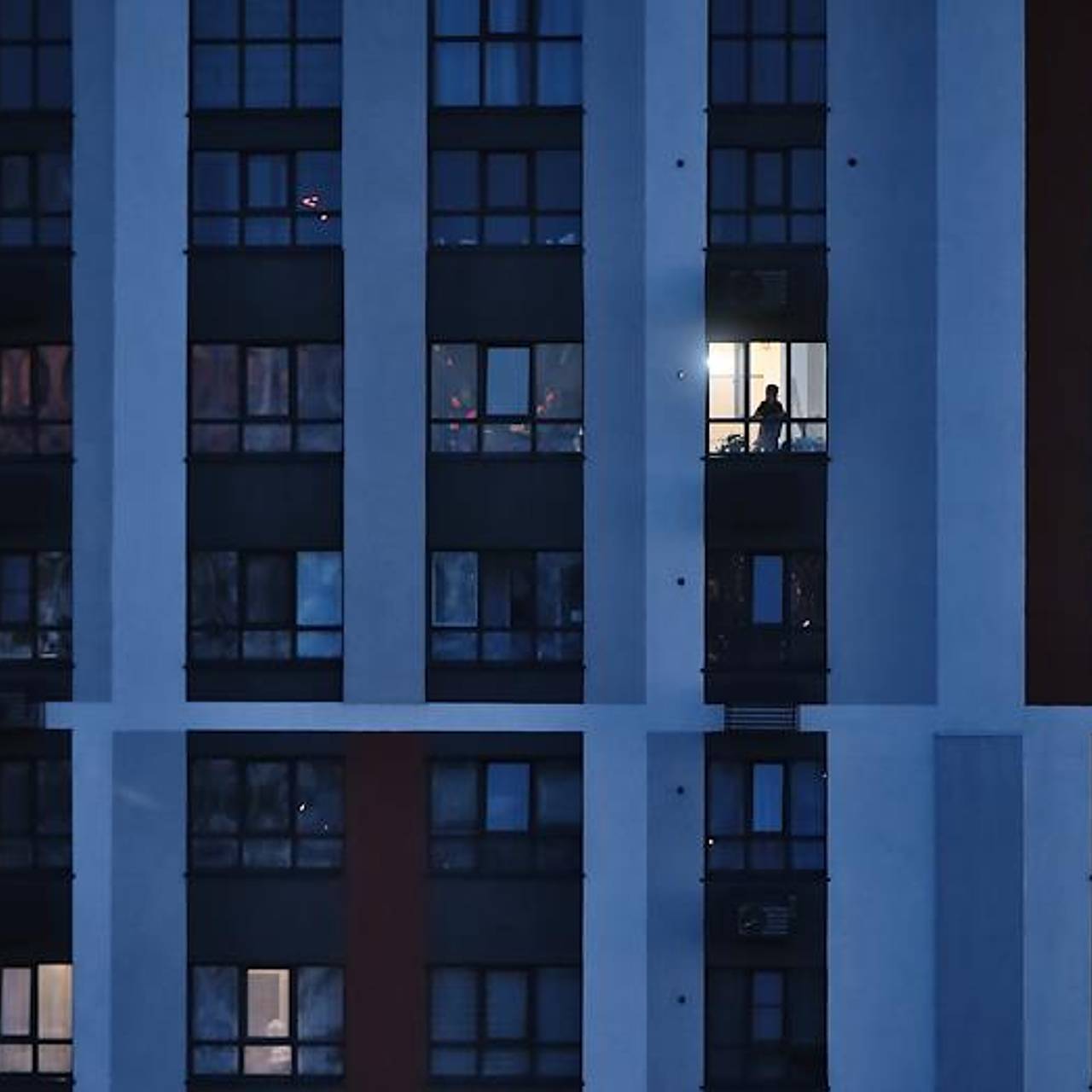 Россиянам пригрозили арестом за мат на балконе