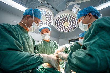 У женщины в мозге завелся червь длиной восемь сантиметров