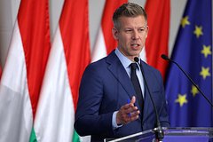 Петер Мадьяр