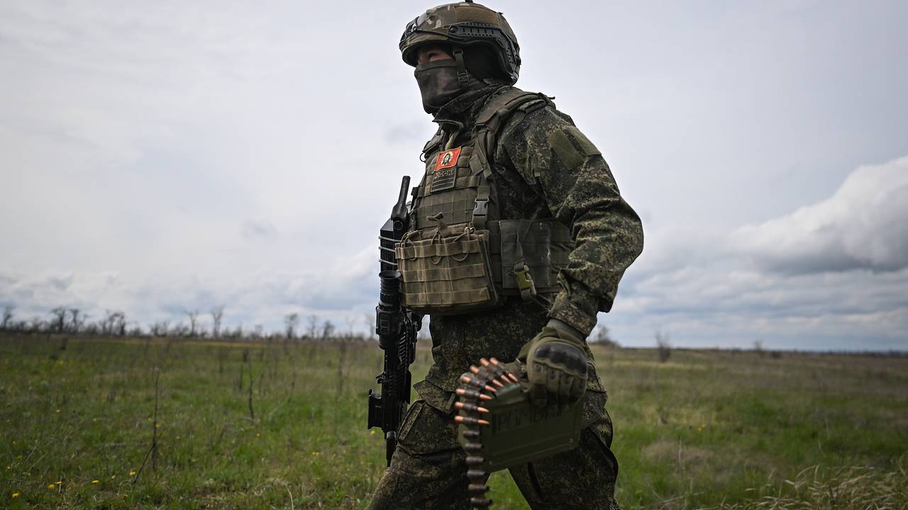https://icdn.lenta.ru/images/2026/04/21/15/20260421151744093/wide_16_9_81c0b8a75c4a8405c53d95aadc96e37e.jpg