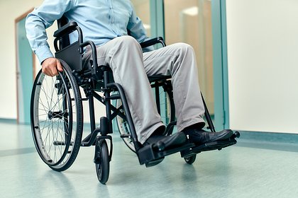 Парень попытался стать героем и оказался прикован к инвалидному креслу