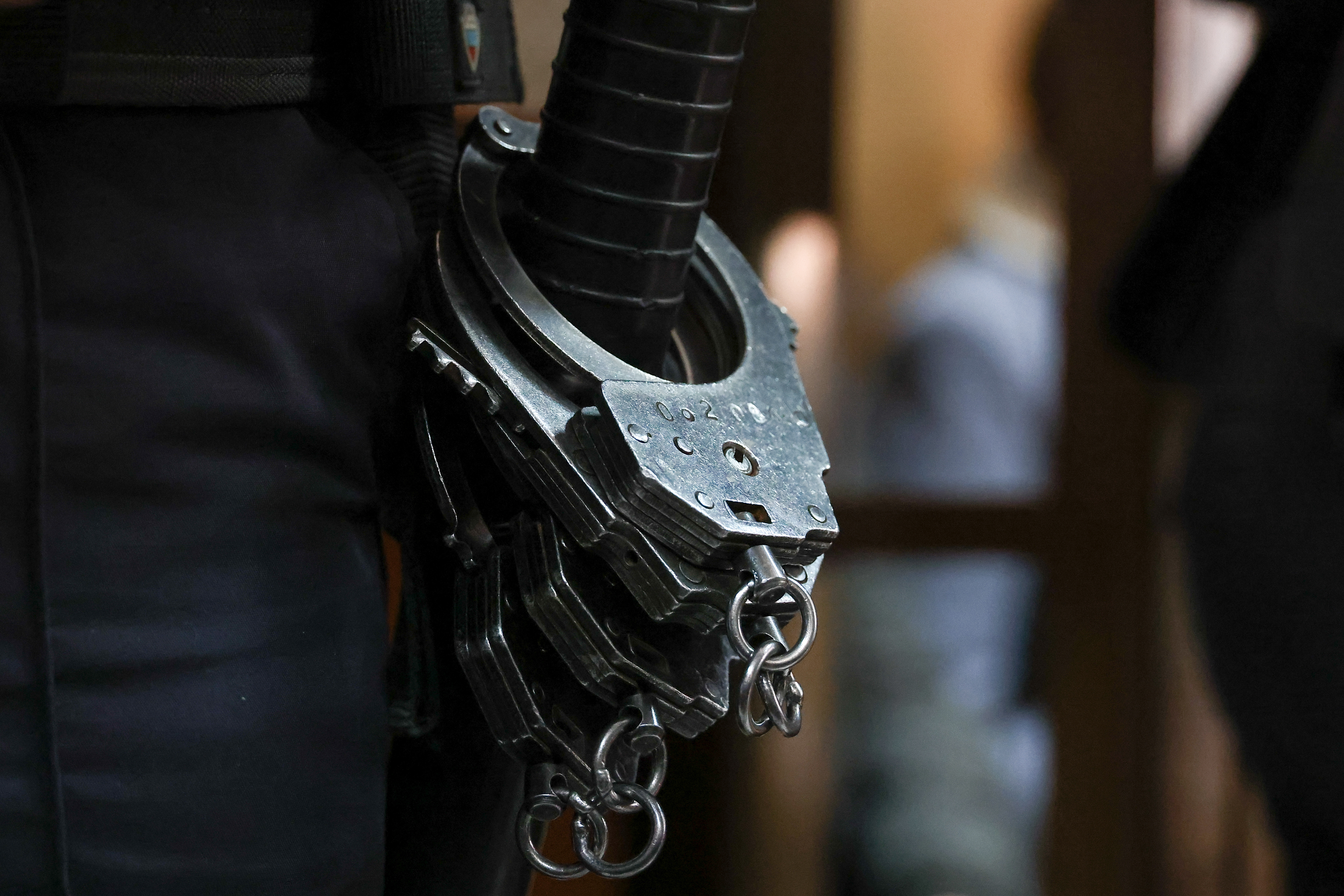 Россиянин&nbsp; дома надругался над малолетней дочерью знакомой