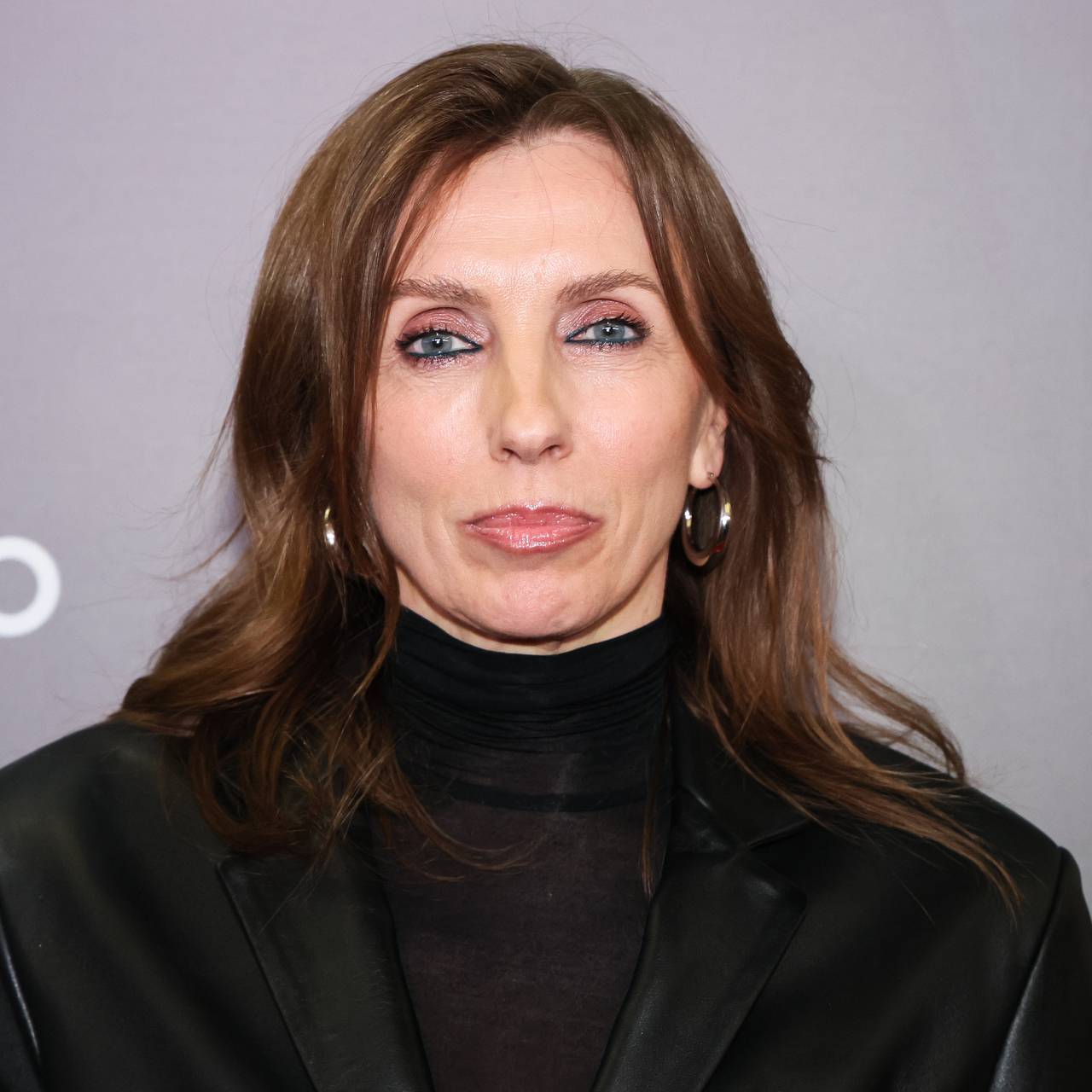 57-летняя Светлана Бондарчук снялась без макияжа и высказалась о процедурах для красоты