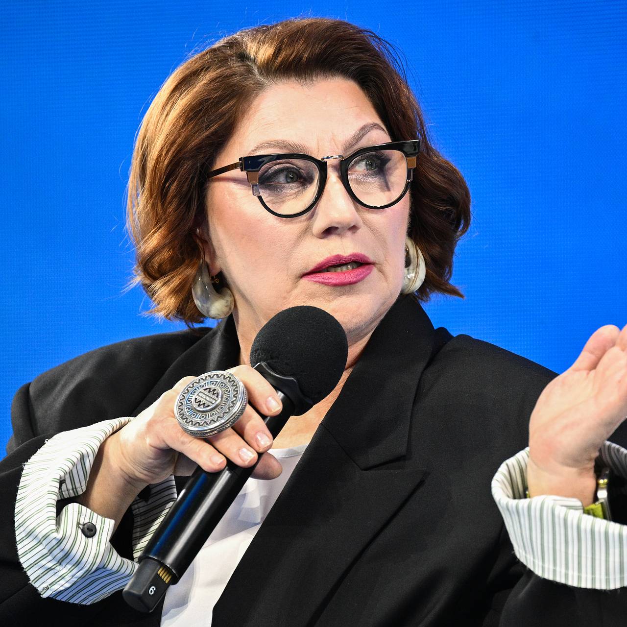 Роза Сябитова объяснила решение сделать пластические операции