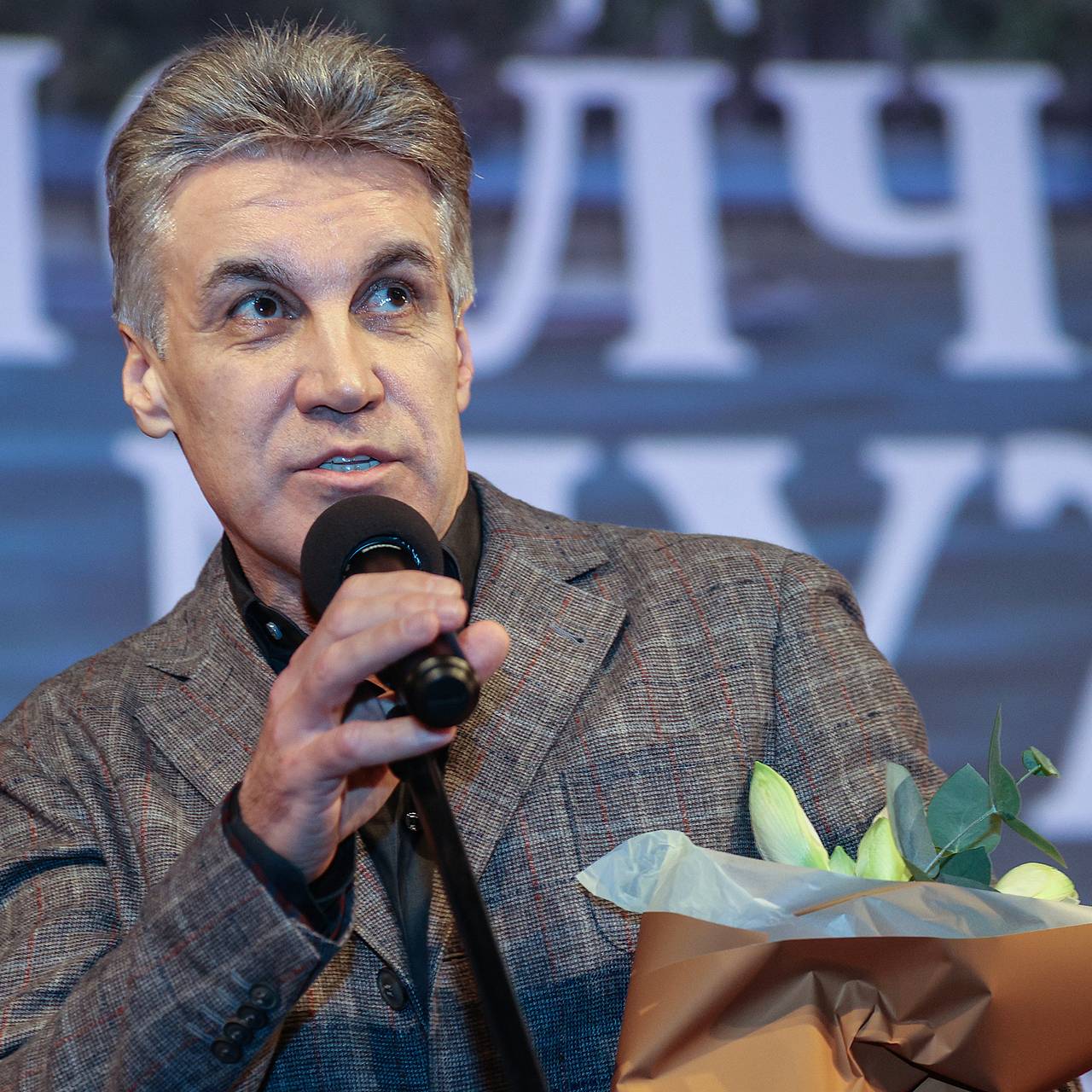 Умер телеведущий и продюсер Алексей Пиманов. Скандальные репортажи в его программе &laquo;Человек и закон&raquo; сотрясали всю Россию