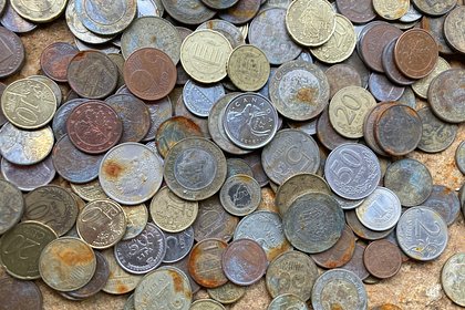 Миллионы рублей социальных выплат ушли родным и друзьям главы ФСС российского региона