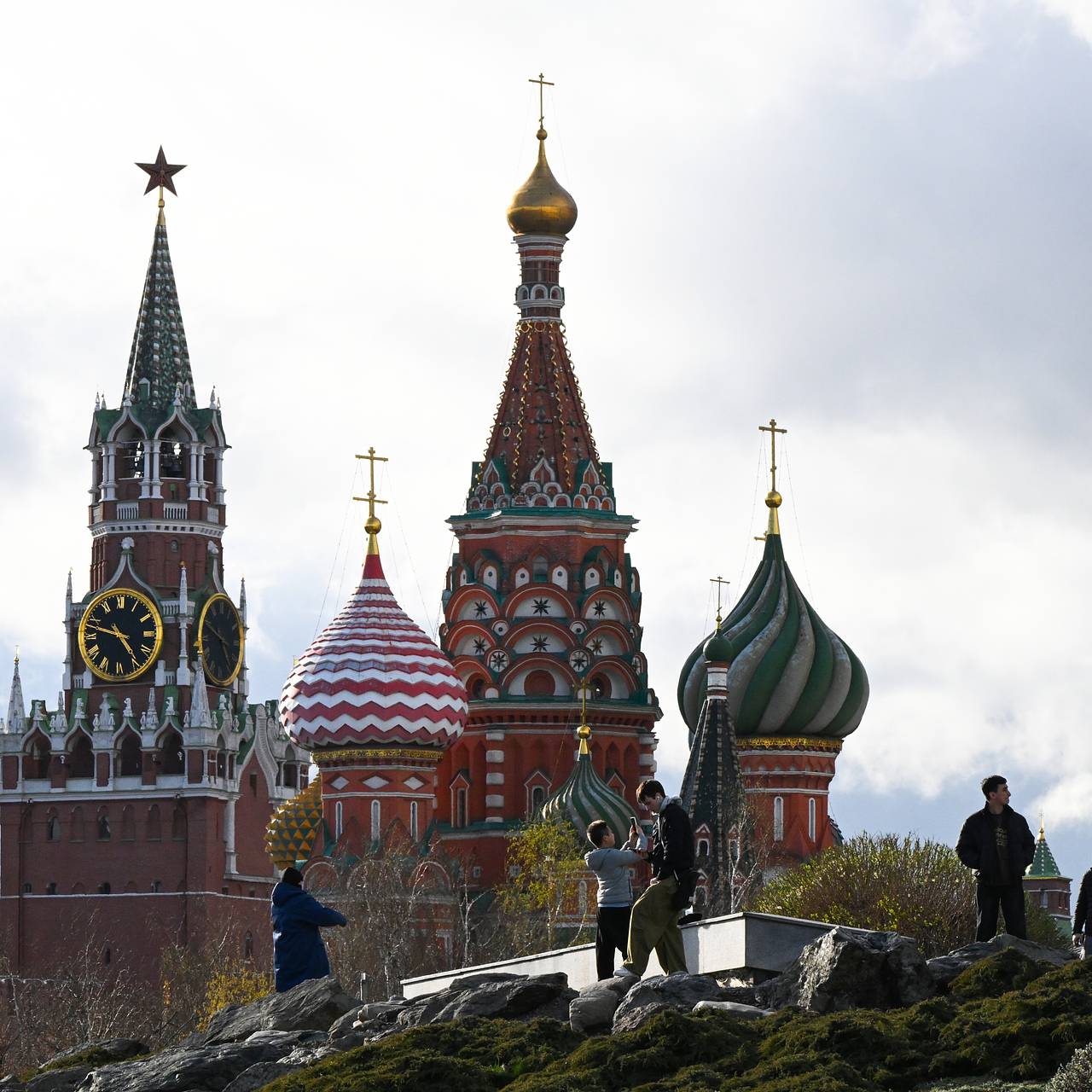 Россиянам рассказали о погоде на майских праздникам