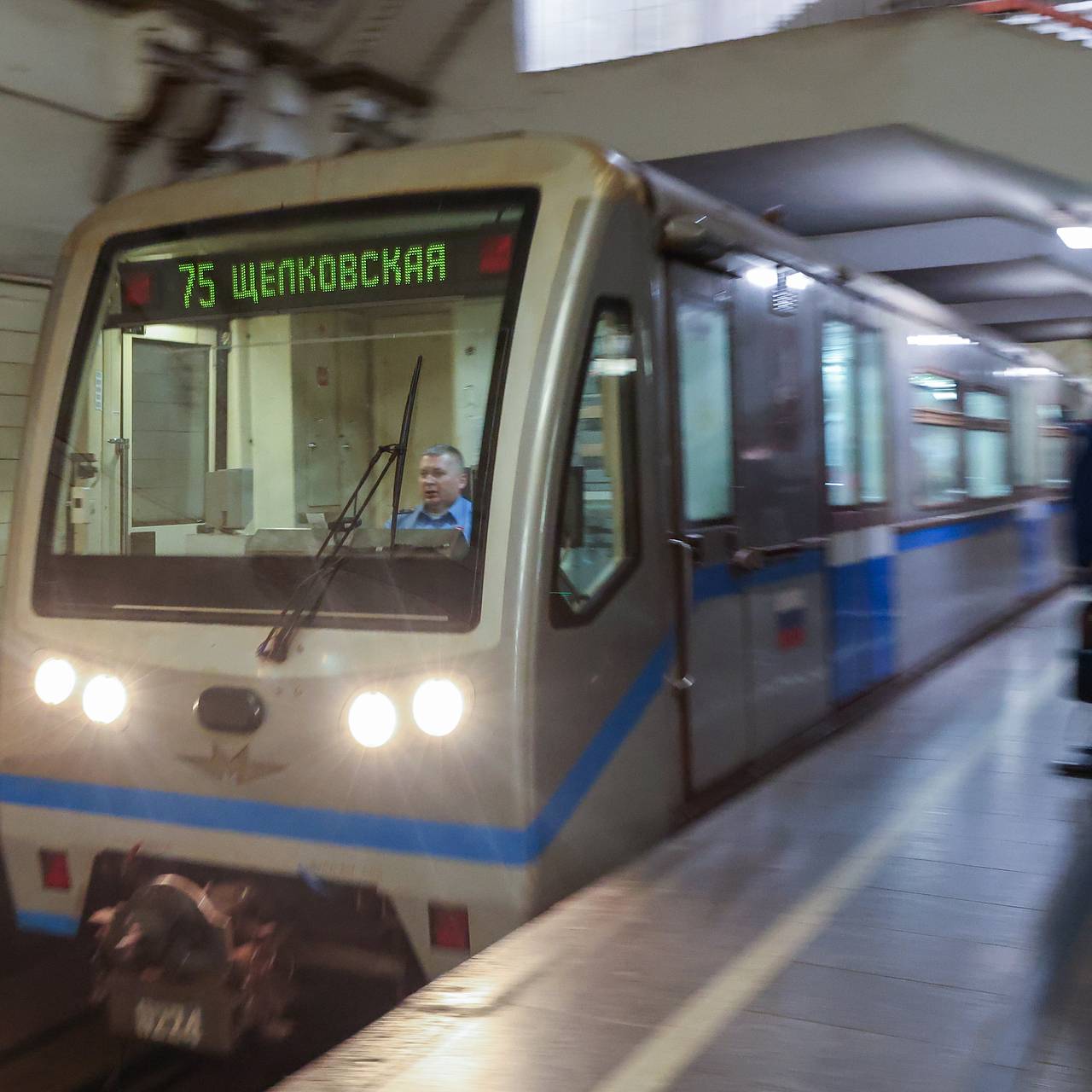 Столичным автолюбителям посоветовали пересесть на метро