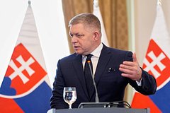 Роберт Фицо
