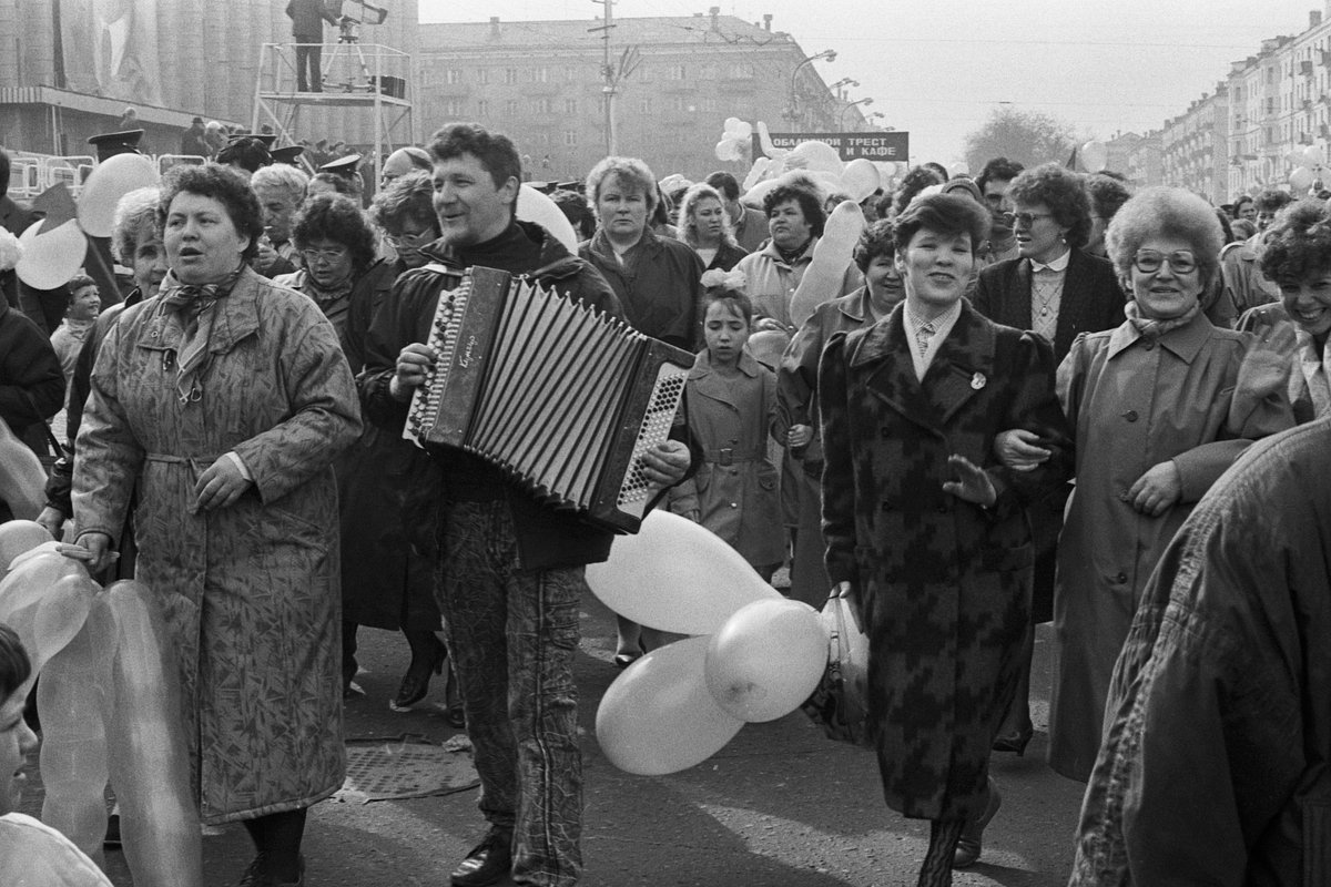 Первомайская демонстрация в Перми, 1990 год.