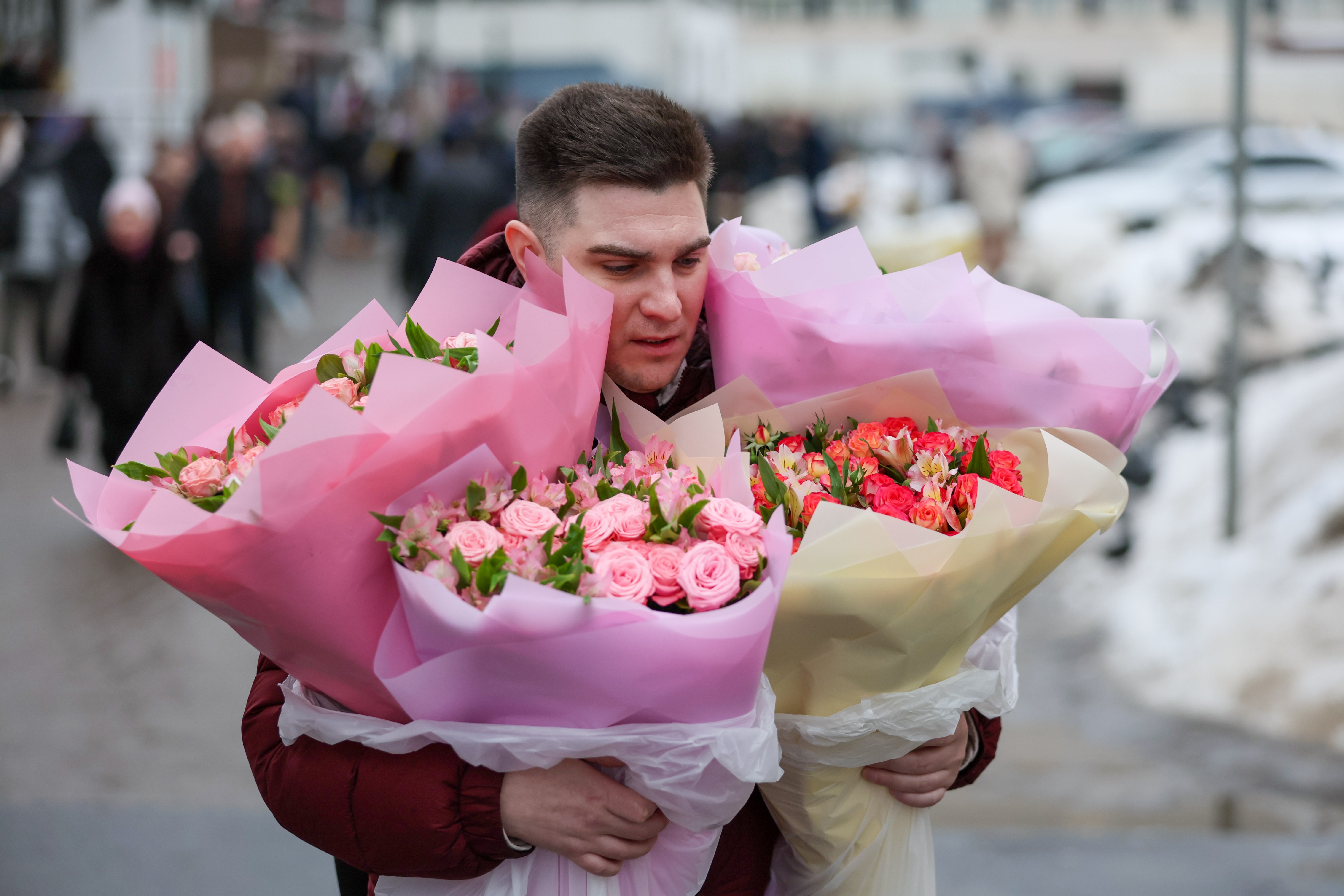 Потребность&nbsp; российского рынка в цветах назвали огромной