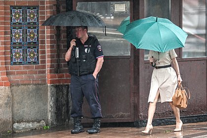 Названы сроки появления первой весенней грозы