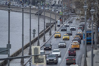 В центре Москвы временно ограничат движение транспорта