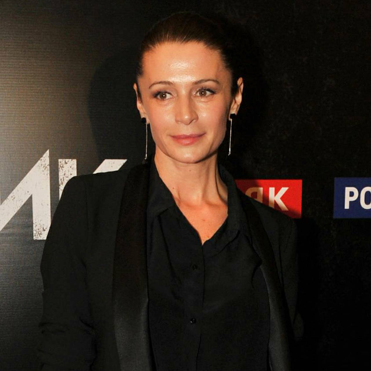 Уехавшая после начала СВО жена Янковского вернулась в Россию