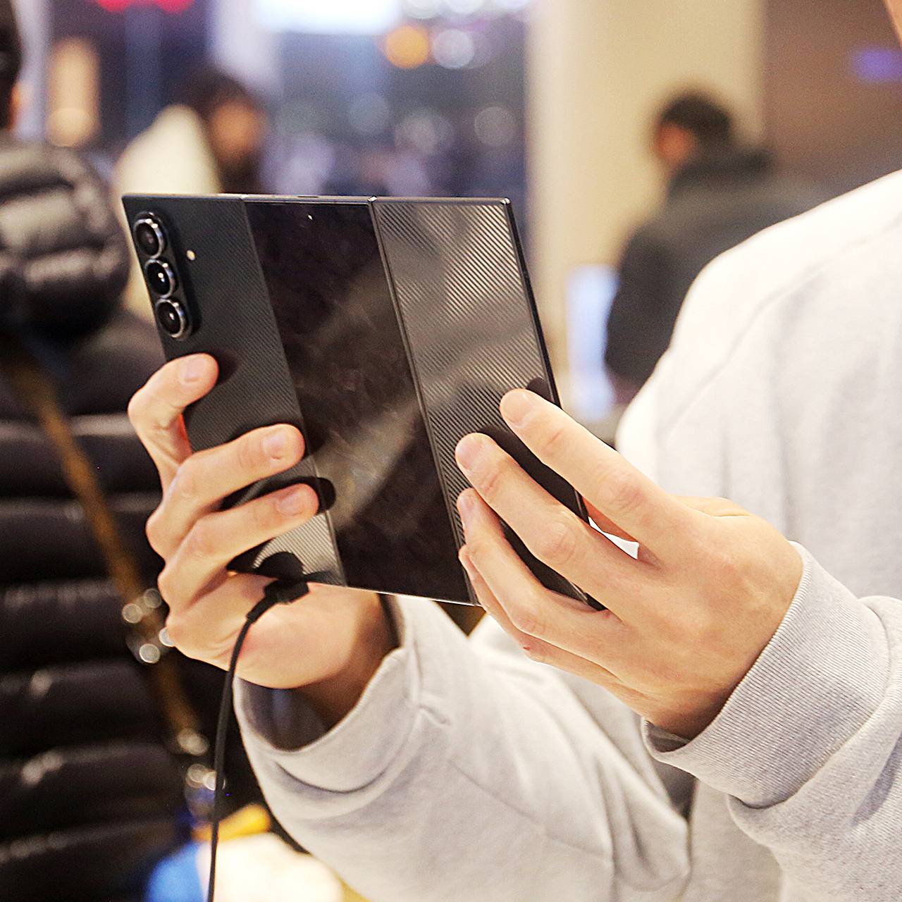 Samsung призвала обновить все смартфоны
