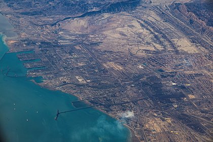 В ОАЭ заявили о пожаре на нефтяном комплексе из-за удара БПЛА