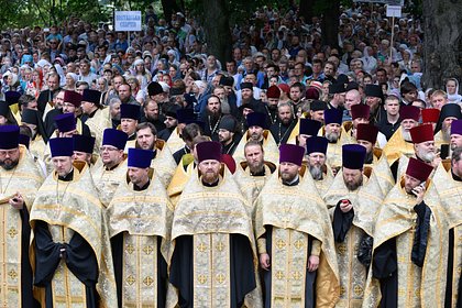 Жители Закарпатья устроили протест из-за мобилизации священника