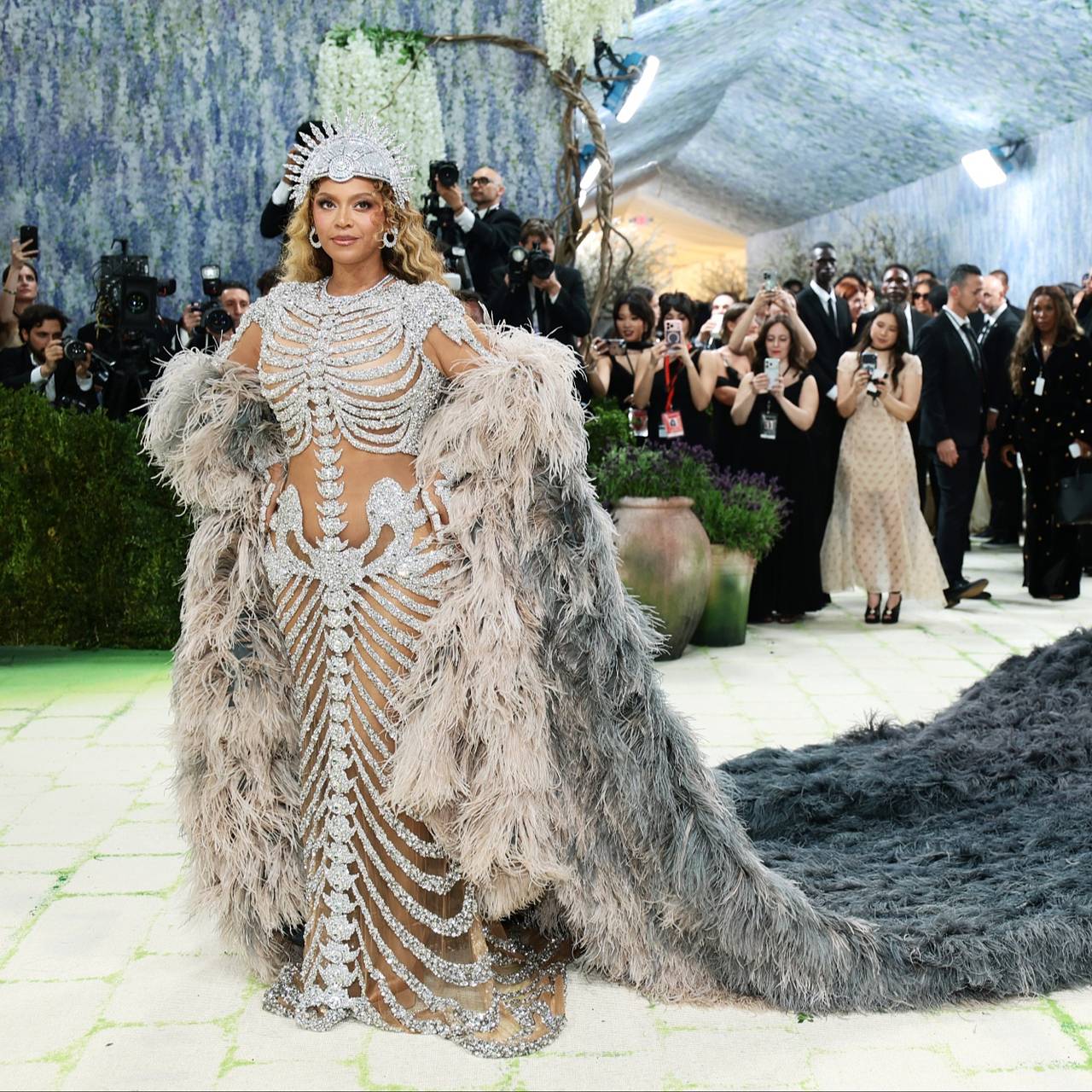 Названы самые стильные звезды Met Gala 2026