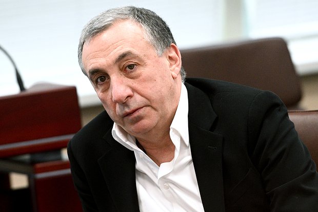 Евгений Гинер