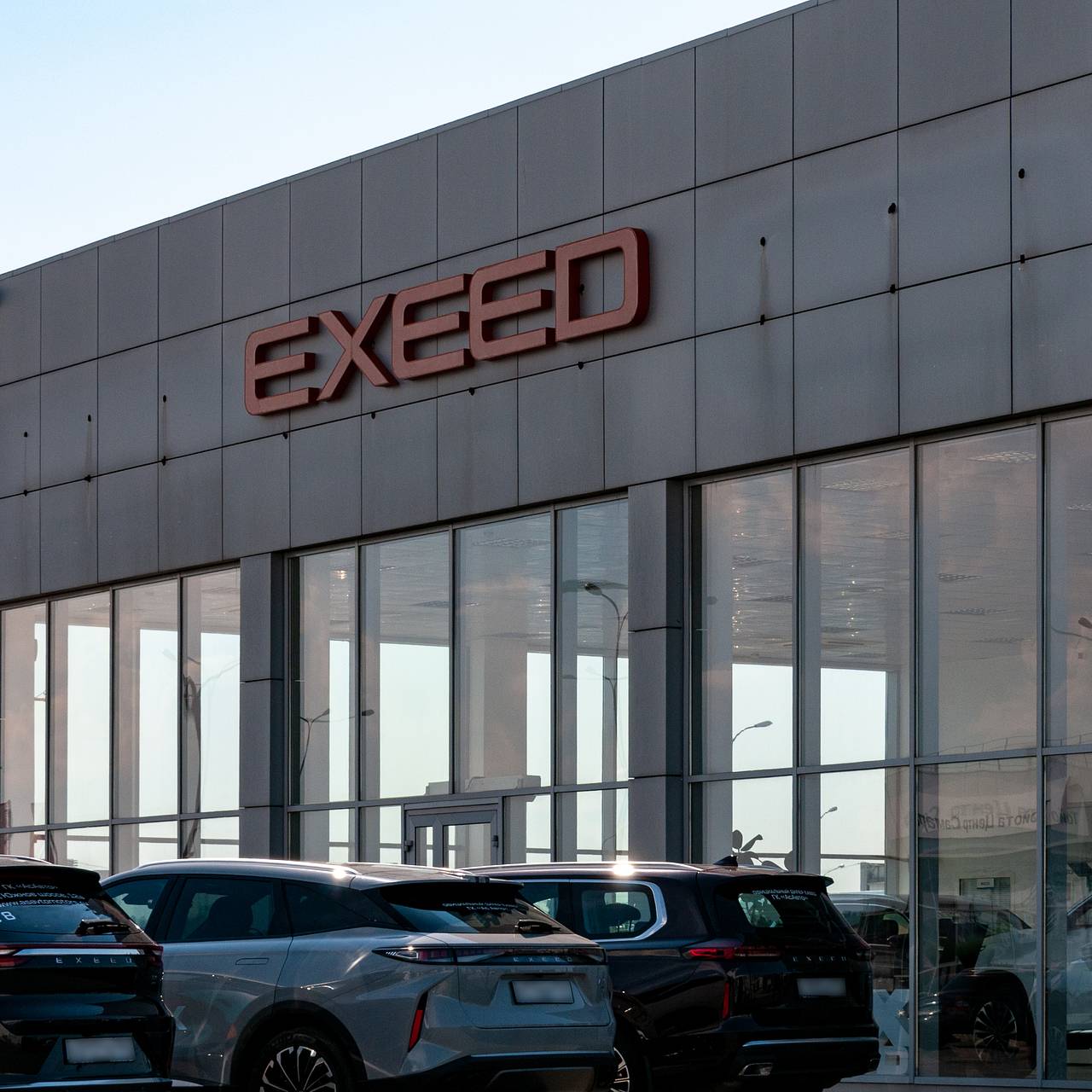 Китайский кроссовер Exeed раскритиковали за множество проблем