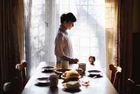«Вы тут что, бесплатное кафе нашли?» Многие россияне больше не хотят кормить друзей своих детей. Как это становится новой нормой?