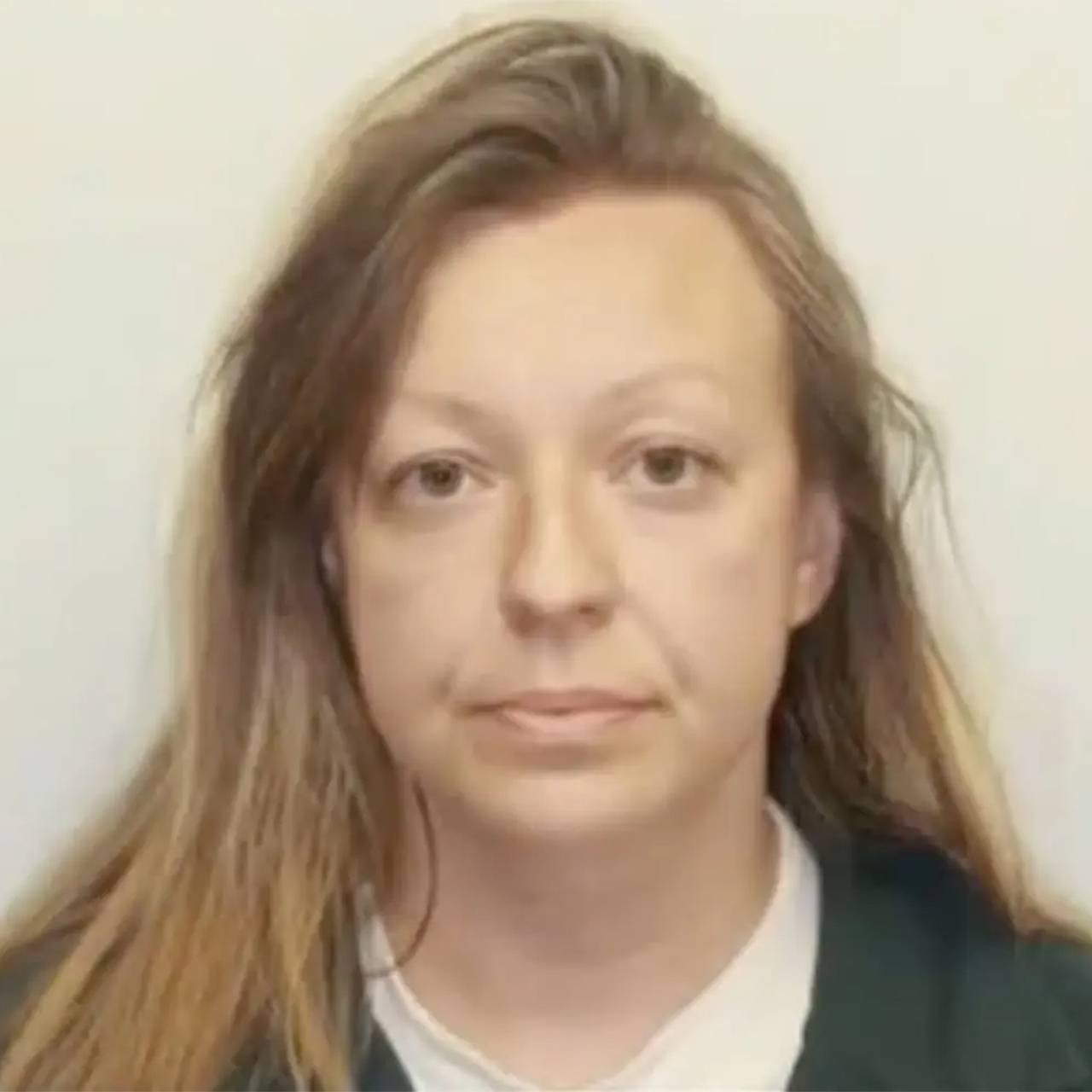 35-летняя учительница ораторского искусства изнасиловала подростка