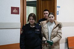 Екатерина Тархова (справа)