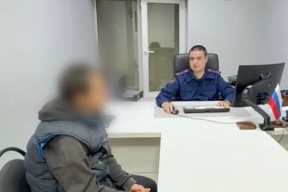 Украинец в балаклаве осквернял могилы бойцов СВО на российском кладбище