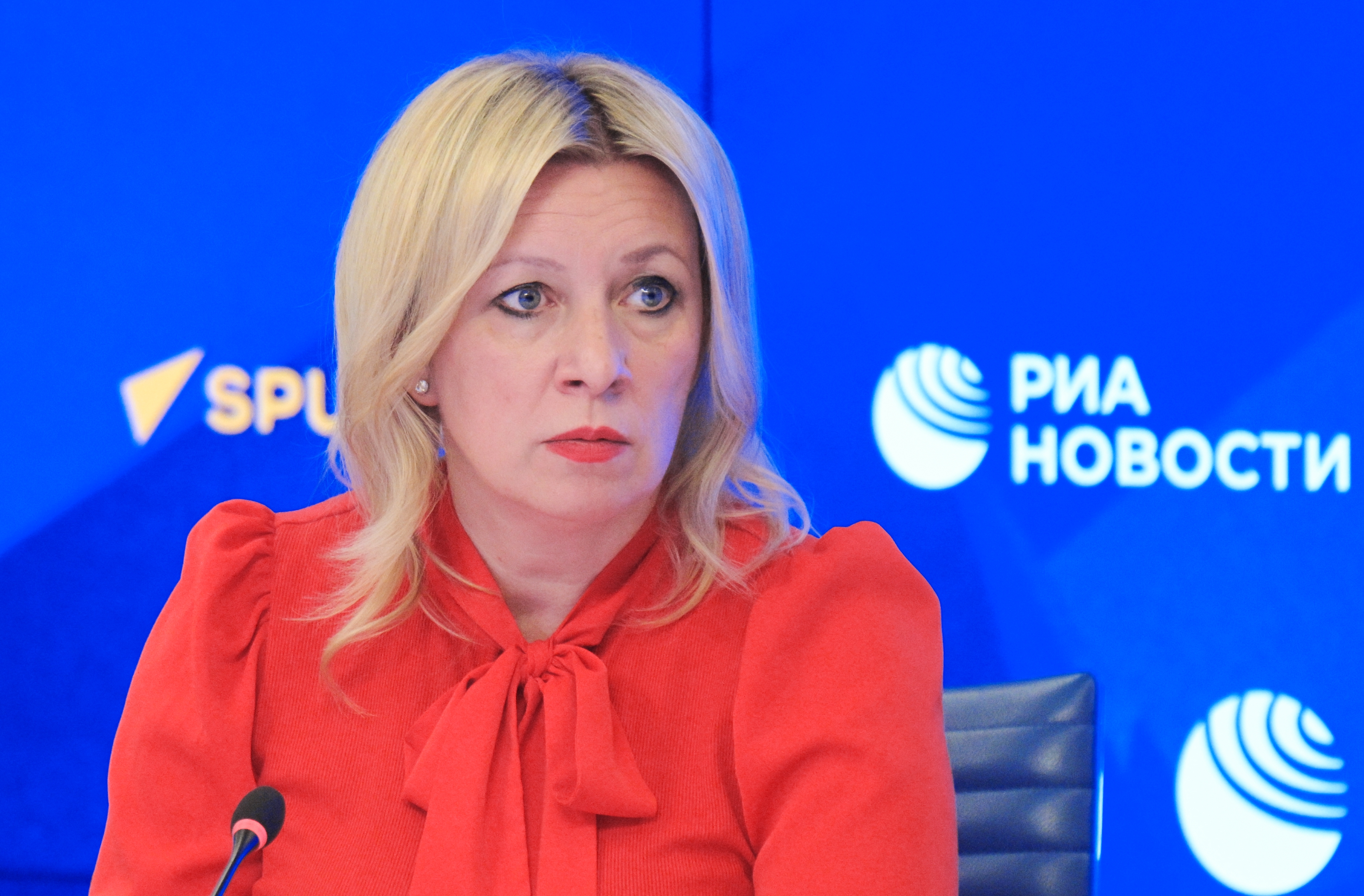 Захарова&nbsp; призвала весь мир услышать предупреждение России Зеленскому