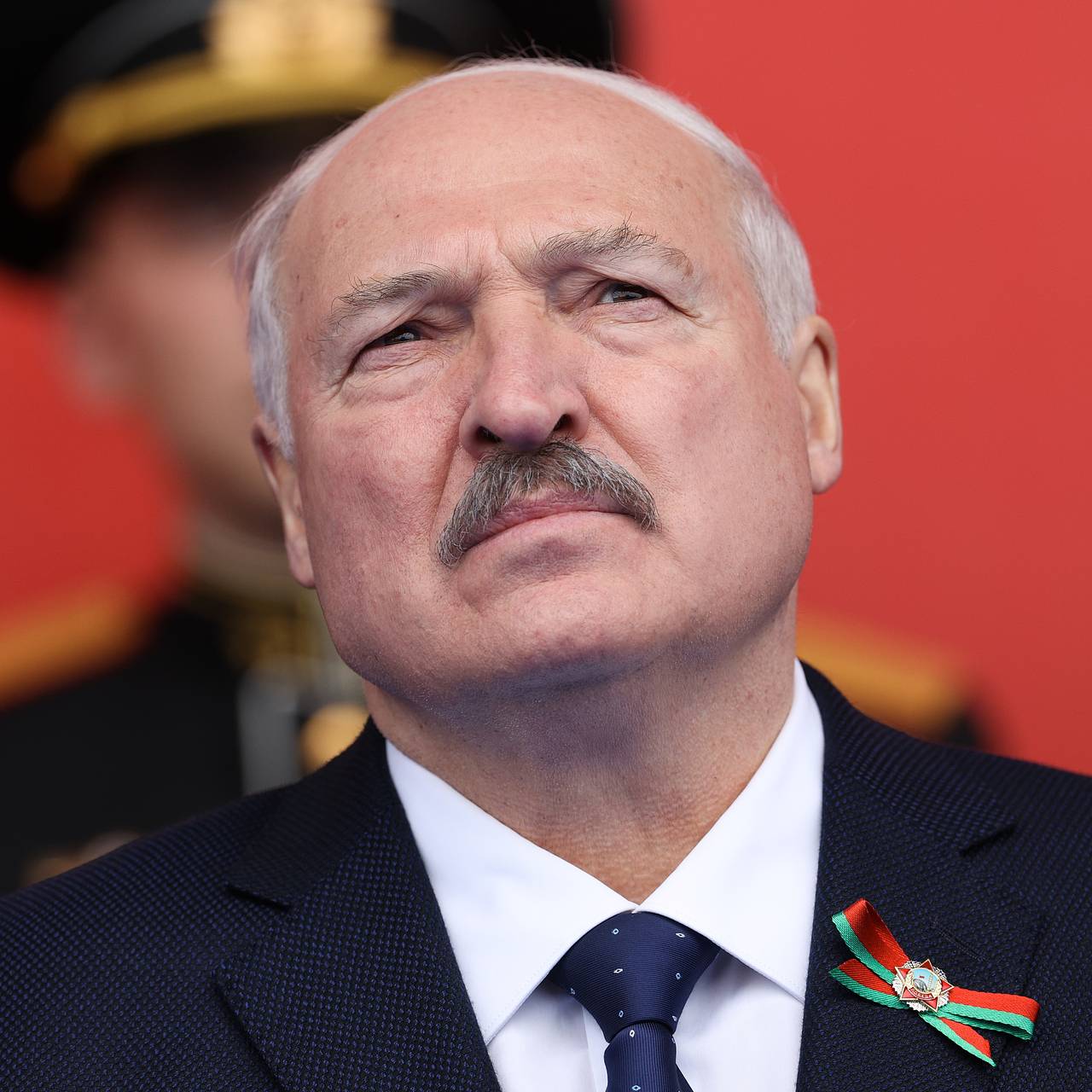Лукашенко поздравил Путина с Днем Победы