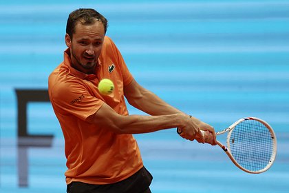 Медведев не вышел на игру и попал в третий круг турнира Masters в Риме