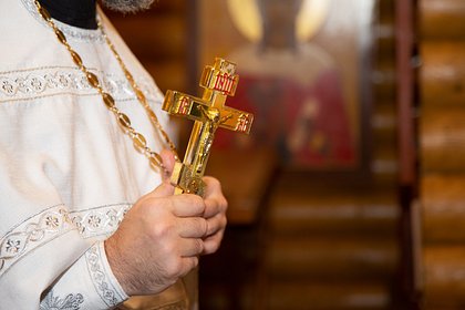 В РПЦ не увидели проблем в популярности священников у девушек