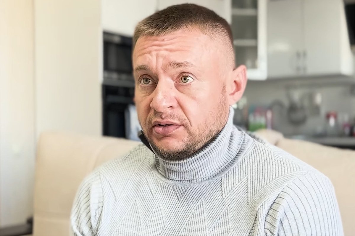 Денис Голов