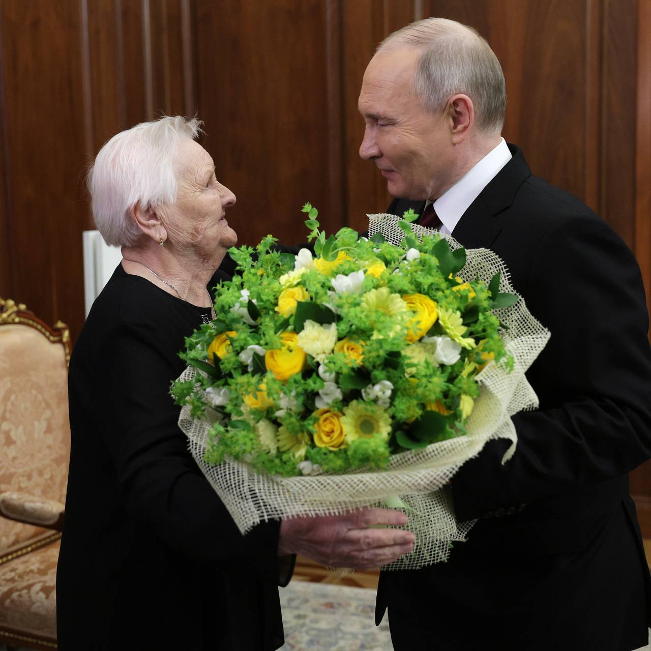 Школьная учительница Путина заявила о гордости за своего ученика