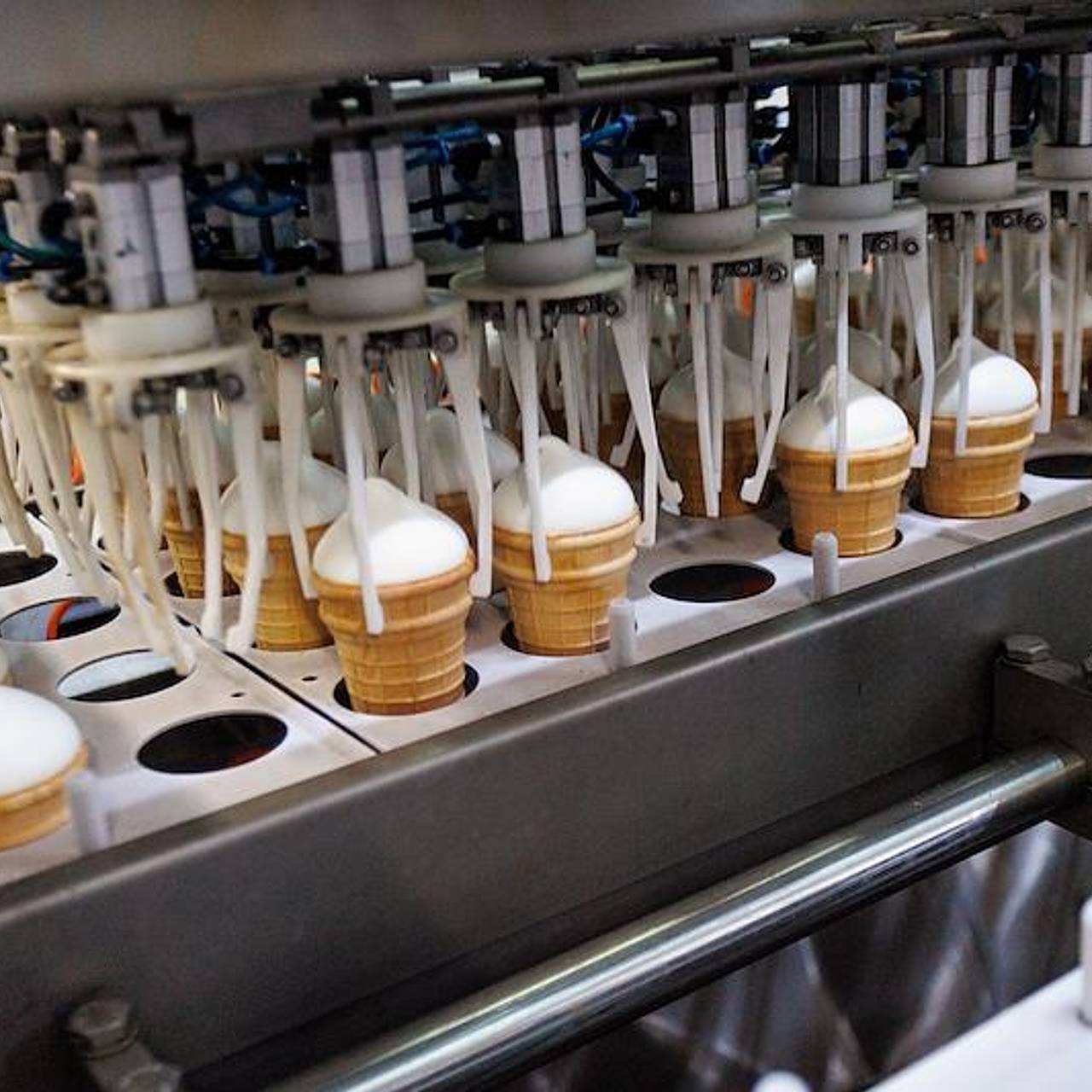 Жители российского региона назвали самые &laquo;ностальгические&raquo; продукты детства