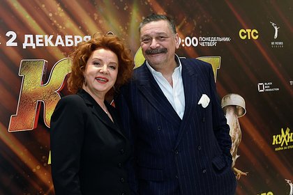 Жена Дмитрия Назарова попросила помочь актеру вернуться в Россию